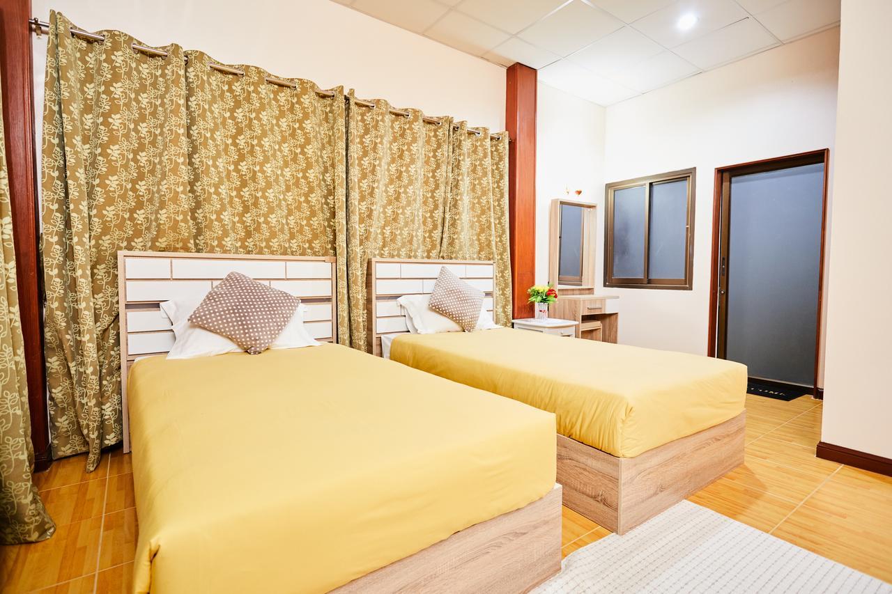The Sun House 3*